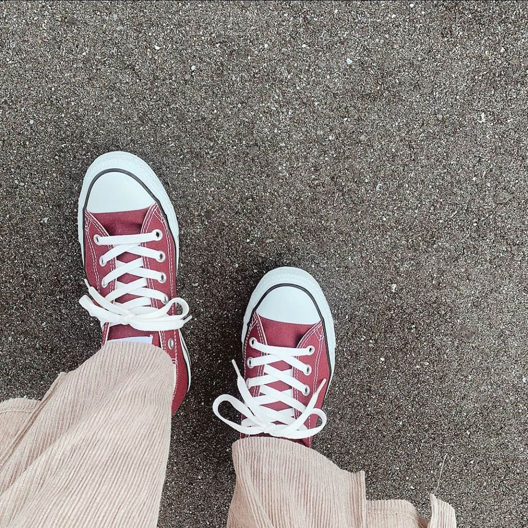野村明日香のインスタグラム：「𓂃👟﻿  ﻿おにゅうなコンバース \★/﻿」