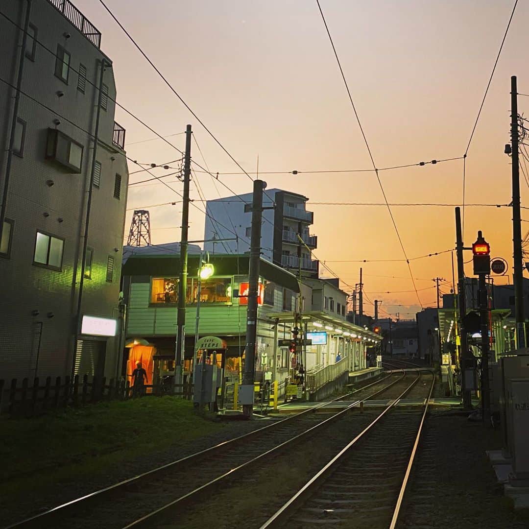浅田信一のインスタグラム：「駅」