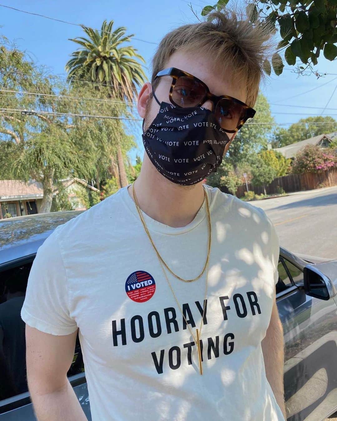 ASCAPさんのインスタグラム写真 - (ASCAPInstagram)「"if you haven't voted yet, PLEASE VOTE" @finneas   Look up your polling and check what IDs you need to bring with you @headcountorg . Link in bio. #ASCAPCitizen #electionday」11月4日 2時56分 - ascap