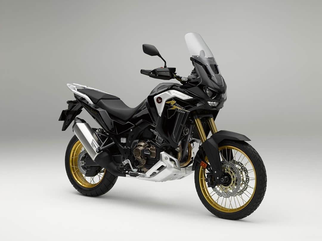 のインスタグラム：「What do you think of the 2021 Africa Twin Adventure Sports ES now available in Darkness Black Metallic? #africatwin #betteronahonda」