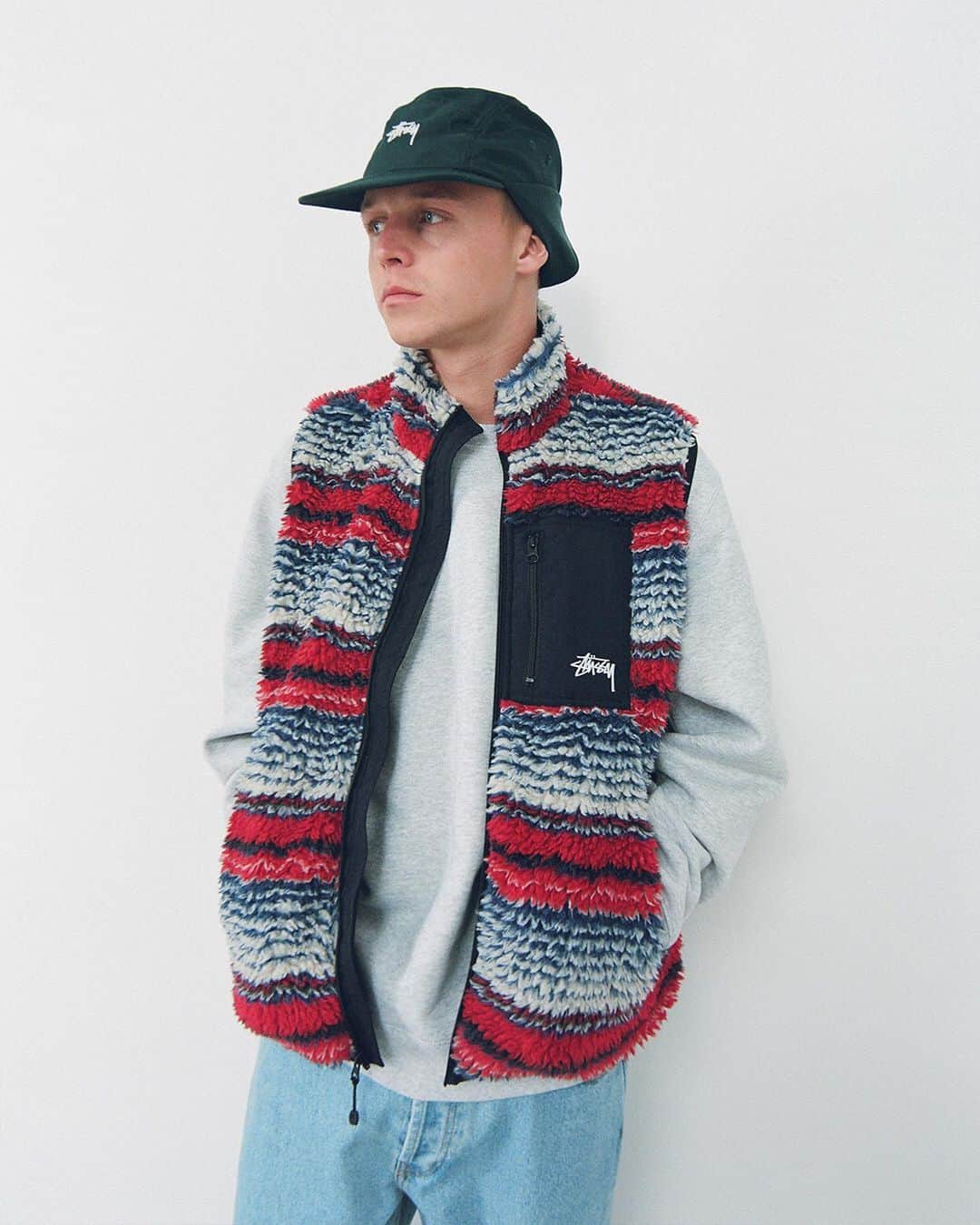 Stüssyのインスタグラム：「Stüssy’s Holiday ‘20 Collection is available worldwide on Friday, November 6th at 10am.」