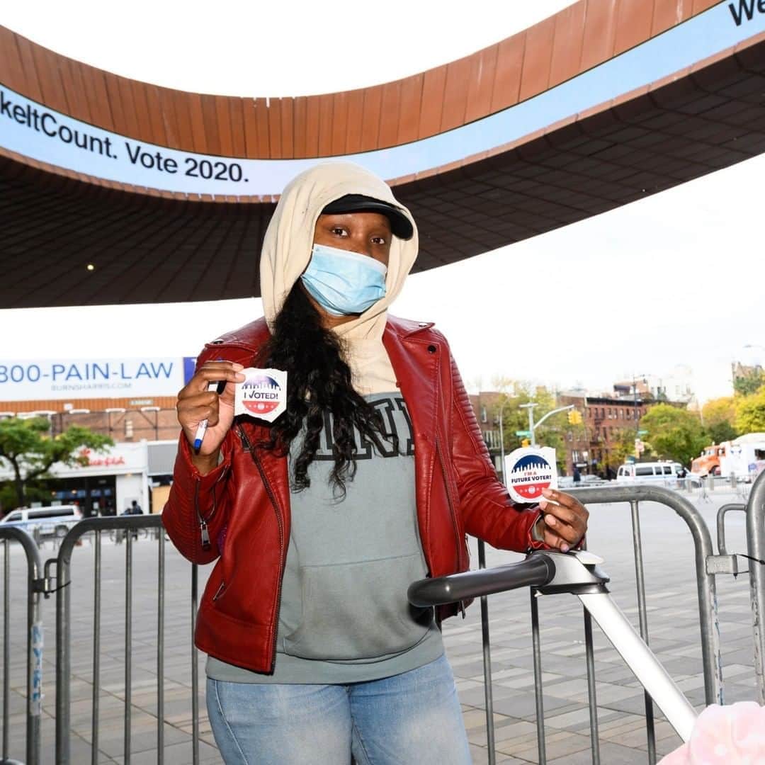 Brooklyn Netsさんのインスタグラム写真 - (Brooklyn NetsInstagram)「Democracy in Brooklyn. 🗳 #VOTE」11月4日 3時19分 - brooklynnets