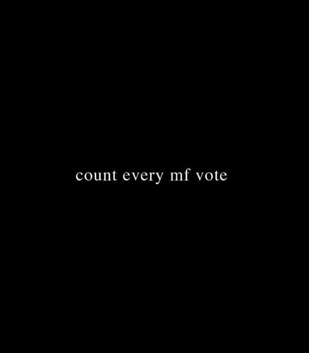 Alfredo Floresさんのインスタグラム写真 - (Alfredo FloresInstagram)「every vote counts!! #vote」11月4日 4時02分 - alfredoflores