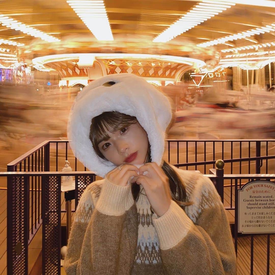 麻生果恩のインスタグラム：「🏰 ディズニーの写真これで終わるけんめっちゃ載せとく🎃 . . . #ディズニーコーデ#ディズニーランド #ディズニー#ディズニーシー#jk#fjk#いいね返し#fff#lfl#l4likes#instagood#instapic#ベイマックス#ベイマックスコーデ#メリーゴーランド」