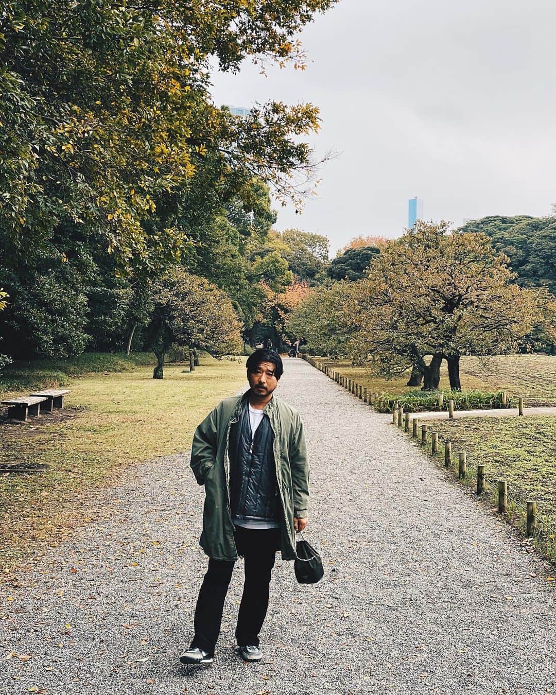 小塚源太のインスタグラム：「🍃🍁🍂🍁 #autumn #tokyo #menstyle」