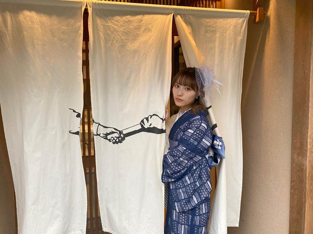 井尻晏菜さんのインスタグラム写真 - (井尻晏菜Instagram)「﻿ 大好き大好き😊﻿ ﻿ もう少しで恵美加がスペインへ帰っちゃうので、前から約束してた京都観光へ！﻿ ﻿ ﻿ ﻿ 着物を着て歩くのは初だったので﻿ なんだか新鮮な気持ちで町を歩きました😳💚﻿ ﻿ ﻿ アンティーク調の着物素敵でしょ！﻿ ﻿ ﻿ ﻿ #京都観光#着物レンタル#レース着物#着物女子#京都散策#祇園#八坂神社#アンティーク着物#着物ヘア」11月3日 20時07分 - ijirianna0120