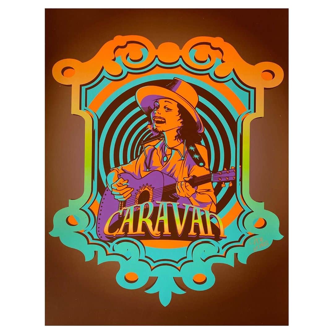 Caravanのインスタグラム：「@non_works さんが  書いてくれたイラスト。  昔から、絵が描ける人に憧れがある。  言葉も必要なく  境界線を越えられるからね。  白紙にペンをサラサラっと走らせて  形がそこに浮かんでゆく魔法みたい。」