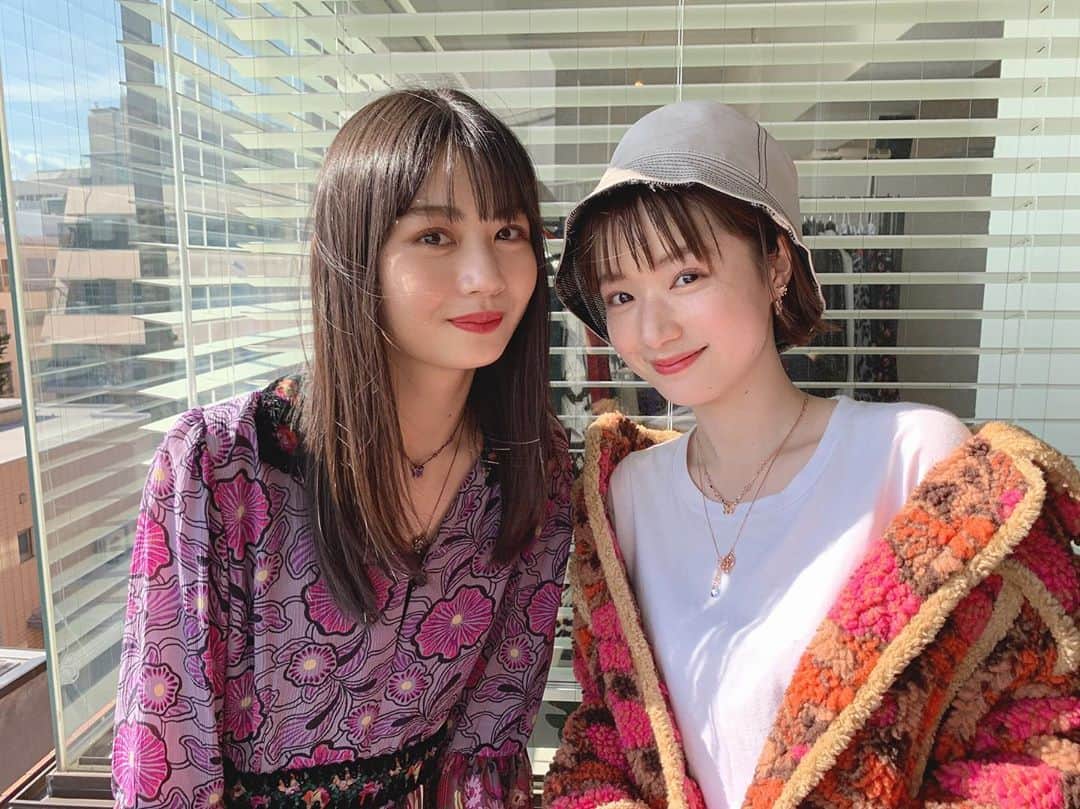 安村真奈のインスタグラム：「・ 撮影で一緒だった、ちひろさん（@ichi__da ）🧡 とっても可愛くて、素敵なお姉さんでした🌷 有難うございました❕」