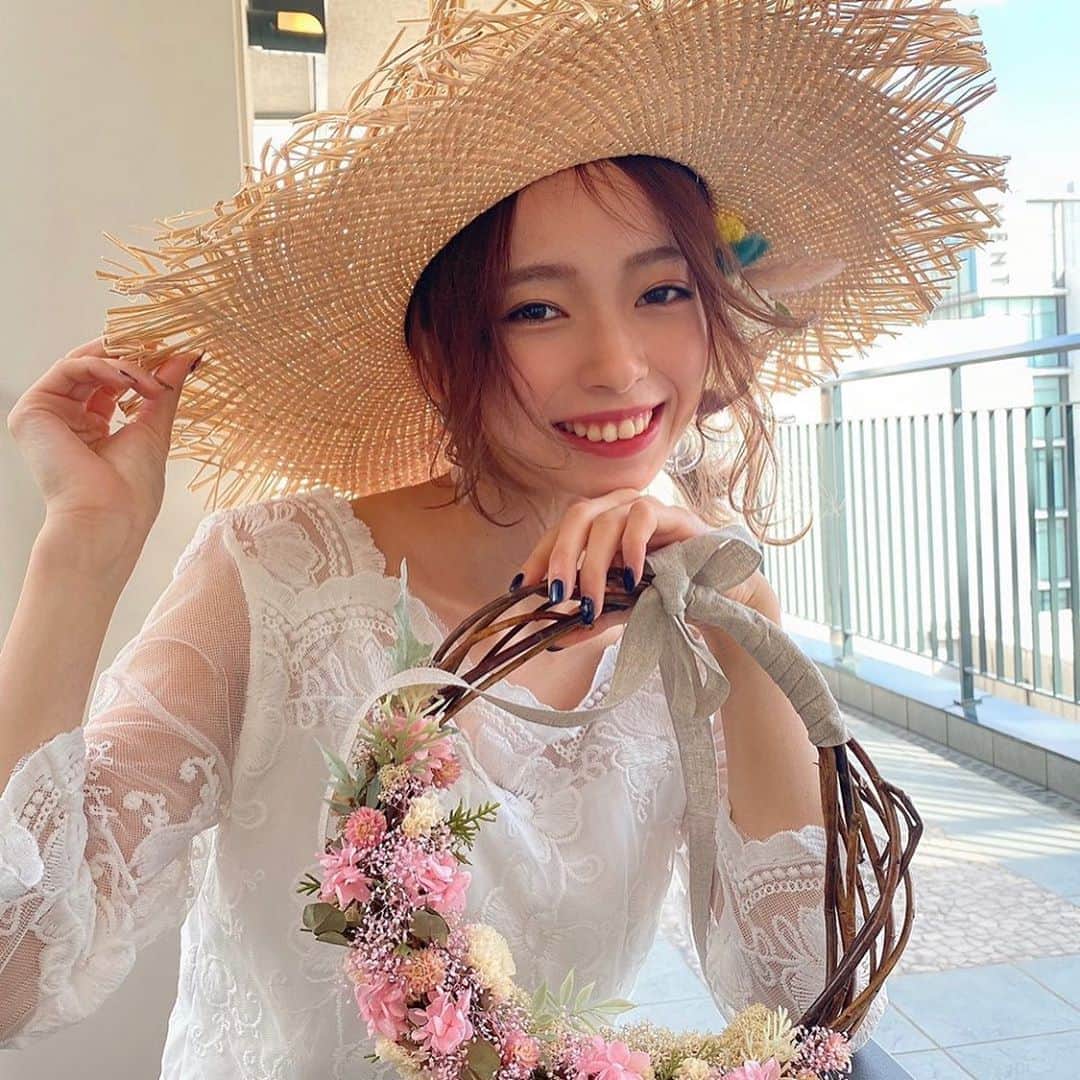 塩川裕美のインスタグラム：「.  甲斐田さんとのブライダル撮影👰💍💐 幸せ空間でした🤍」