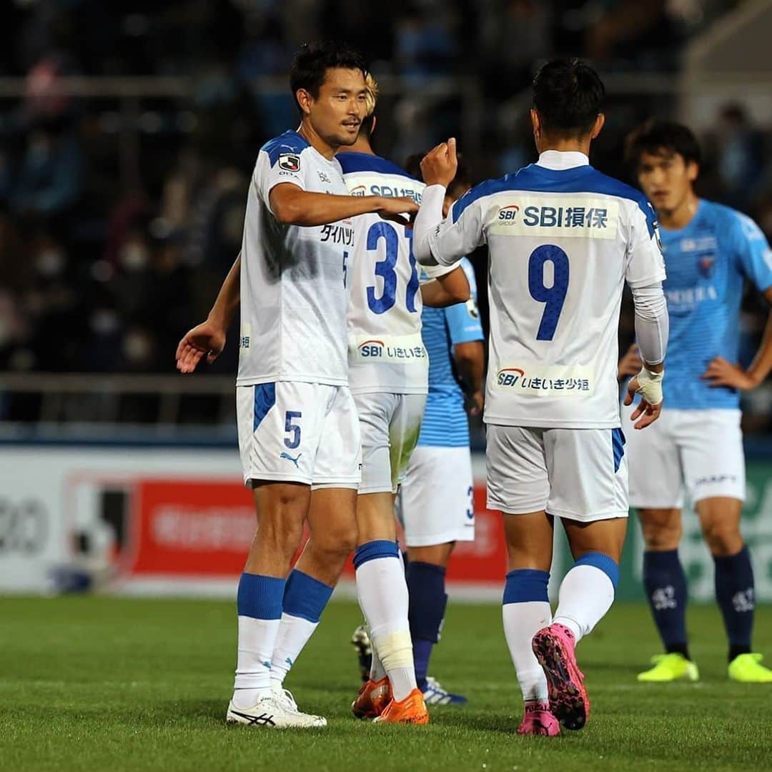 大分トリニータさんのインスタグラム写真 - (大分トリニータInstagram)「本日のショット2  横浜FC 2-3大分トリニータ ニッパツ三ツ沢球技場、DAZNでたくさんの応援ありがとうございました！  次は明治安田生命J1リーグ第27節　11/14のアウェイ vs.柏レイソル戦となります🔥 引き続き熱い応援をよろしくお願いします⚽️🐢⚽️🐢⚽️🐢  #トリニータ #不撓不屈 #trinita #大分トリニータ  #高木駿 #三竿雄斗 #鈴木義宜 #岩田智輝 #刀根亮輔 #羽田健人 #松本怜 #長谷川雄志 #知念慶 #三平和司 #髙澤優也 #ムンキョンゴン #小出悠太 #島川俊郎 #野村直輝 #田中達也 #高山薫 #渡大生 #片野坂知宏」11月3日 20時48分 - trinita_official