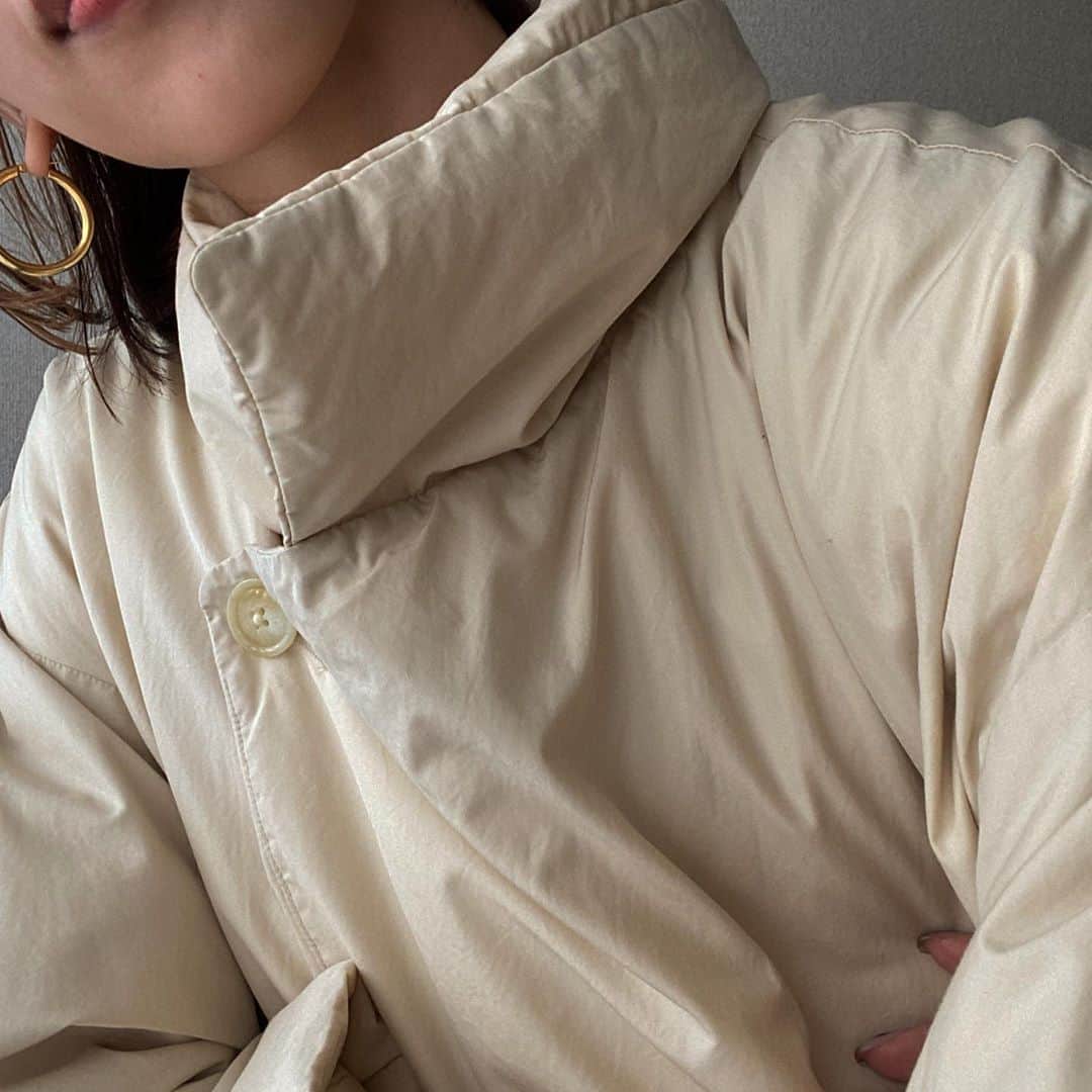 水野里砂のインスタグラム：「@uniqlo Uのlongパデットコート 今年の冬はこの子活躍間違いなし🍋」