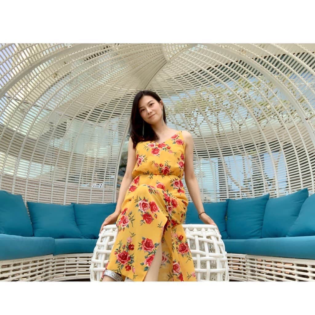 七瀬遥のインスタグラム：「この宇宙で🌟 この世界で 唯一無二の自分✨ 遠慮しないで なりたい自分を決めていい☺️ 一歩ずつでも 近付いていこう🌈 本当の自分 本来の自分を 一人でも多くの人が 思い出せますように🥺💖  #宇宙#自分#唯一無二#平和#美しい#楽しい#地球#綺麗#ドバイ#good#happy#beautiful#happiness#trip#Dubai#good#smile#japan」