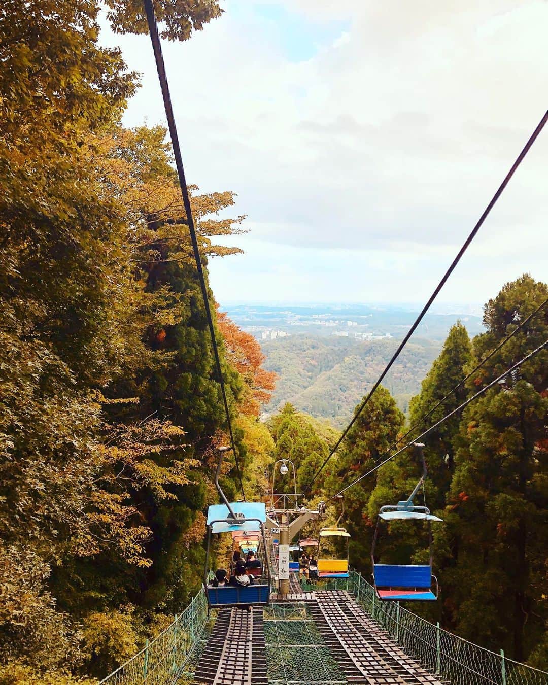 井澤惇さんのインスタグラム写真 - (井澤惇Instagram)「秋の高尾山綺麗だったなぁ。過ごしやすいし、ゆっくり登った後のコーヒーやご飯が美味い季節でした！」11月3日 22時16分 - bass138