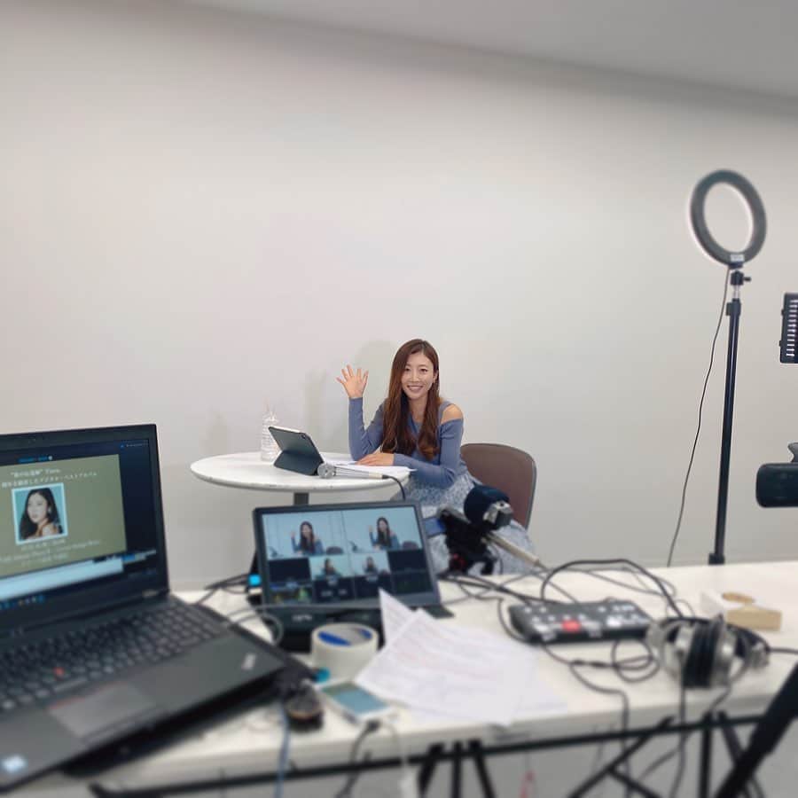 Tiaraさんのインスタグラム写真 - (TiaraInstagram)「YouTube生配信、ご視聴下さった皆さま有難うございました💓﻿ ﻿ 明日デジタルリリースとなるカバーベストアルバムから、『誰より好きなのに』『キセキ』『時の流れに身をまかせ』を、皆さんから頂いたリクエストの中から秦基博さんの『ひまわりの約束』を歌わせて頂きました🎤✨﻿ ﻿ いや〜💦緊張した〜😅﻿ ﻿ どうだったかな？？﻿ ﻿ ということで、明日はメジャーデビュー10周年記念ベストアルバム3部作の第2弾となる、『All About Tiara Ⅱ / Cover Songs Best』がリリースとなります❣️﻿ ﻿ 各配信サイト、サブスクでチェック宜しくお願いします😊﻿ ﻿ 今日のお話は、また改めて明日のIGTV Radioでお話ししますね📻﻿ ﻿」11月3日 22時18分 - tiara0902