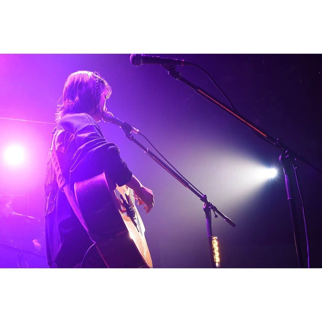 Anlyさんのインスタグラム写真 - (AnlyInstagram)「Yamaha Acoustic Mind 2020 ONLINE ...Guitar:STORIAll ・ ・ ・ ・ #anly #guitar #yamaha #storia #looper #loop #ルーパー #ループペダル #YAMAHA #ギター #jouetie」11月3日 22時30分 - anly_singer