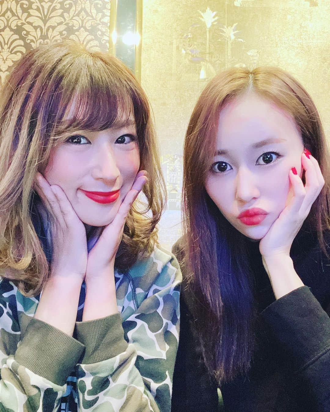 小林香菜さんのインスタグラム写真 - (小林香菜Instagram)「. かずやと私👼🏻 通称つばペロ👼🏻 17ライブでかずやって呼んでて最初かずやって誰！？ってなったけど今ではかずや＝つばペロって認識になったから前まで説明してたのがもうしなくていいくらいかずやが浸透してきてて私は嬉しいよ😚笑 私なんかより1億倍女子👼🏻 今月また会うんだ😚 . #かずや　#かずや　#眠い　#かずや　#つばペロ　#17live」11月3日 22時33分 - kanaful