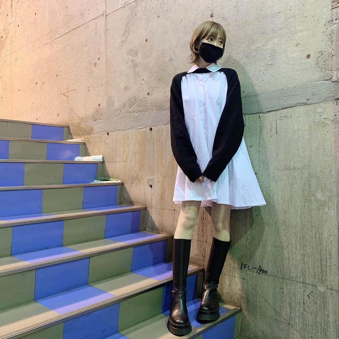 のインスタグラム：「🦦🐚⭐️ 渋谷LOFTポップアップのサイン会ありがとう♡ 久々にみんなにあってお話できてすっごく嬉しかったよ😭💞 みんなの近況とか聞けて嬉しくて🥺💞 また早くみんなに会いたいな〜！ 渋谷LOFTのポップアップ何かGETしてくれた？🐒🥰 . #すぅ服」