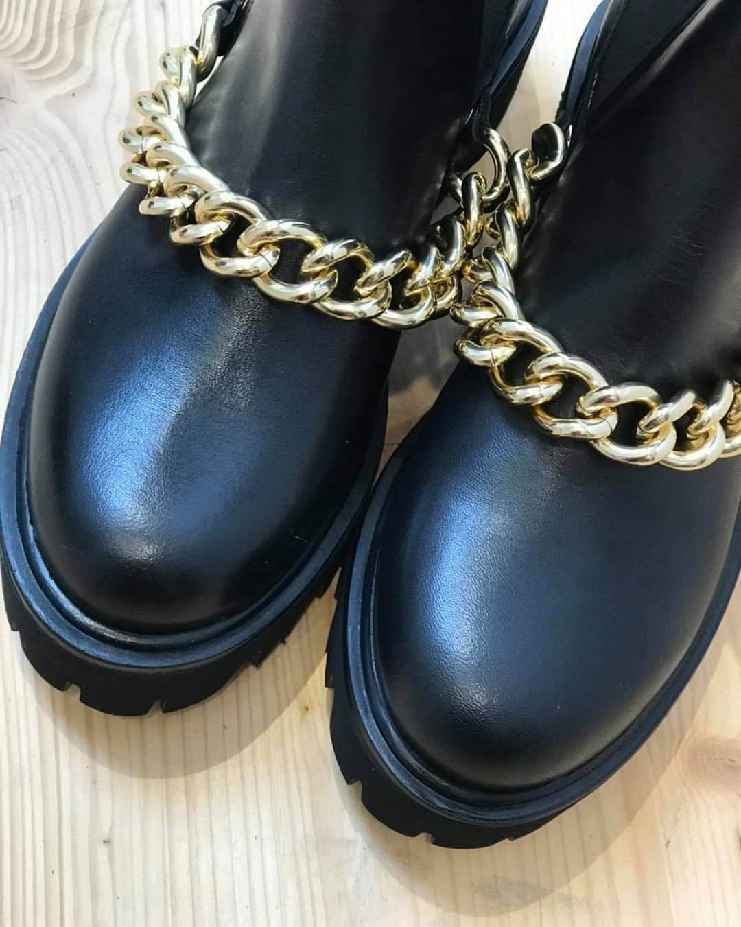 イズロのインスタグラム