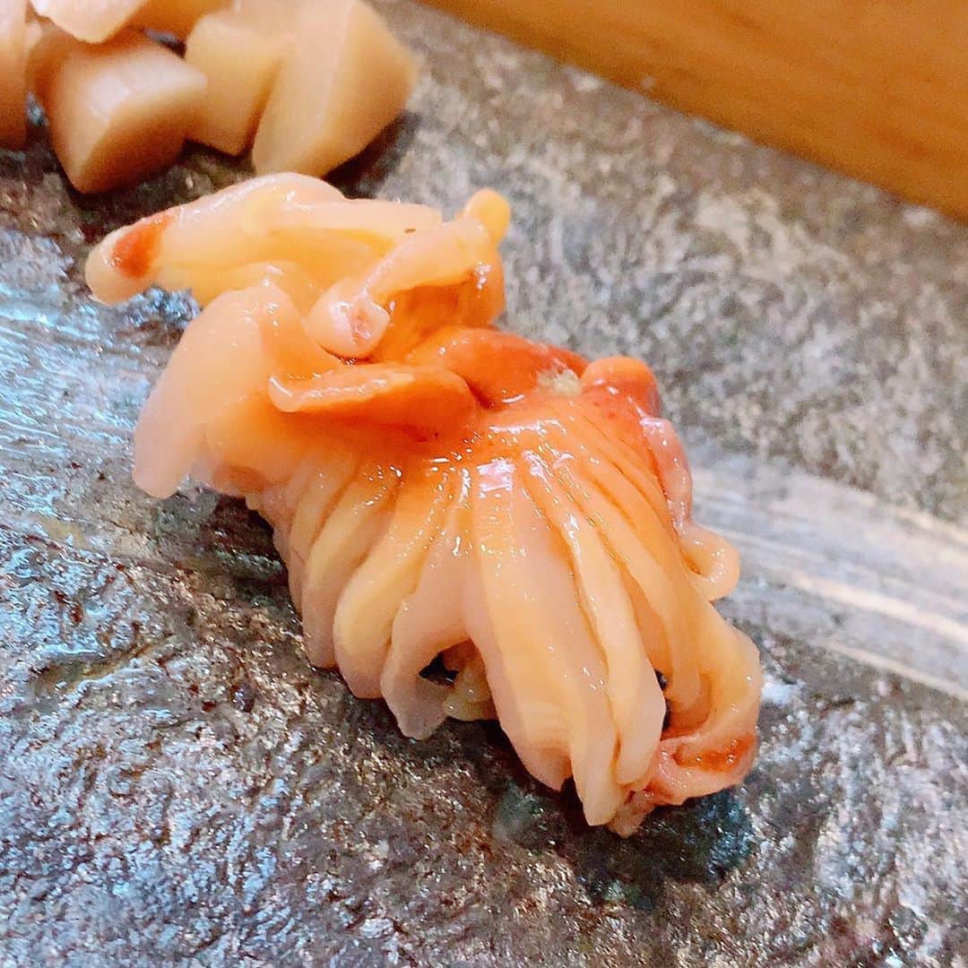 河西美希さんのインスタグラム写真 - (河西美希Instagram)「美味🍣  #寿司栄 #千葉 #創作寿司  #ごちそうさまでした #自然最高 #旅行行きたい #✈️」11月3日 22時50分 - mikipon1111