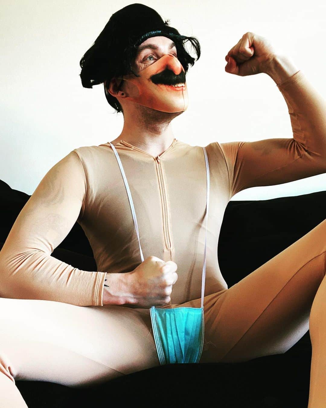 iBlaliのインスタグラム：「Werbung  Das hier war mein Halloween-Kostüm 🤪 Habt ihr #Borat2 eigentlich schon gesehen (gibt's bei Prime Video)? @primevideode」