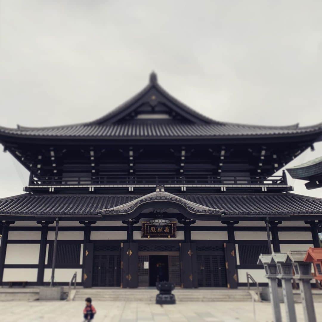児玉美保さんのインスタグラム写真 - (児玉美保Instagram)「念願の　#高野山東京別院　 静寂とともにお参りさせて頂きました😊🙏🏻 　 #高野山 #真言宗 #空海 #空海ファン #南無大師遍照金剛」11月3日 23時13分 - miho_kodama_