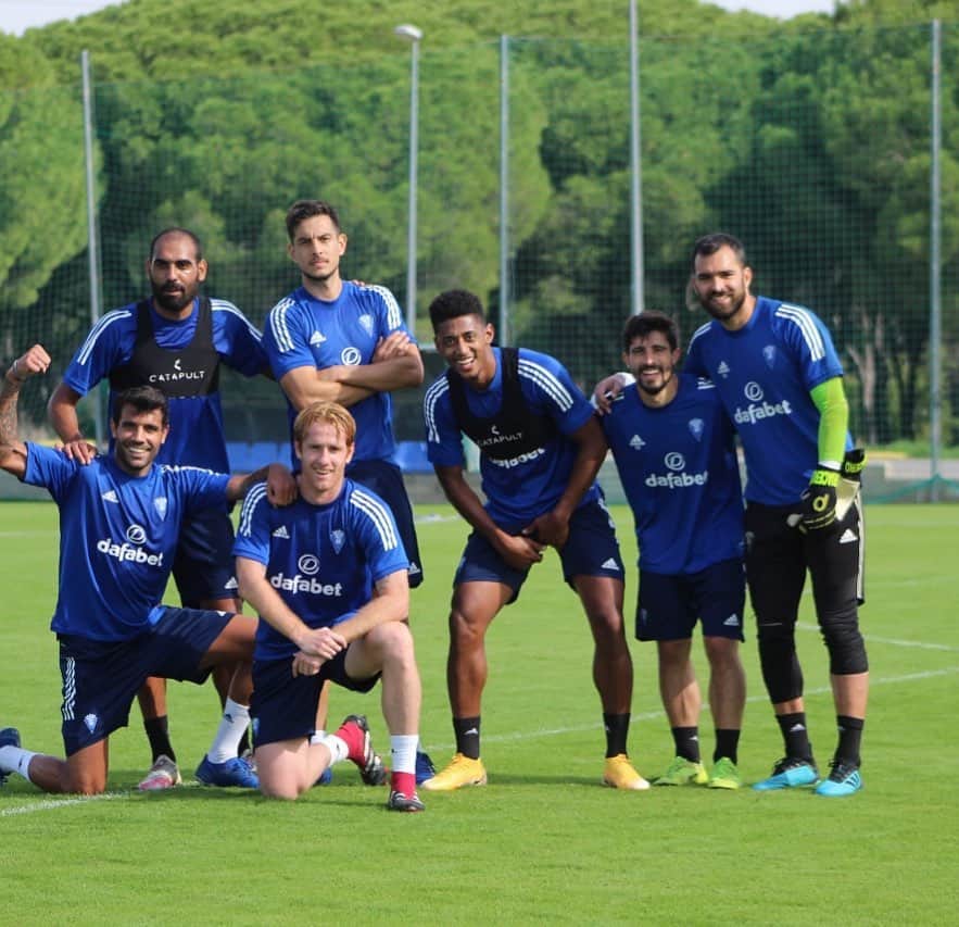 アレハンドロ・フェルナンデス・イグレシアスのインスタグラム：「And the winner is....🔵🔵! ⚽️😁」