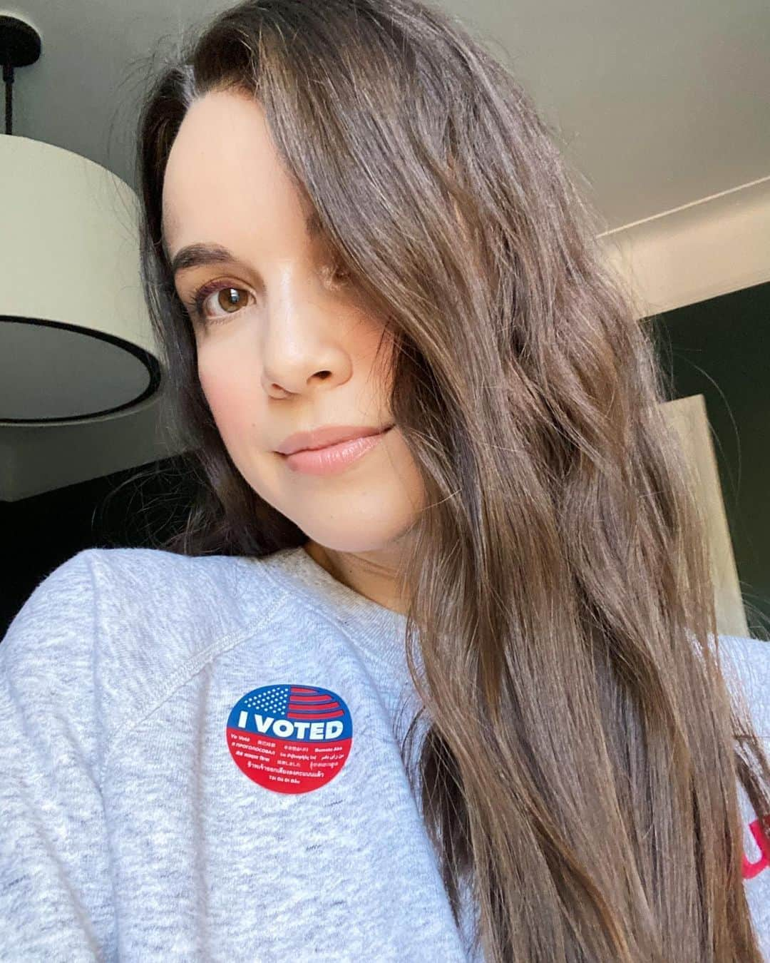 イングリッド・ニールセンのインスタグラム：「TODAY IS THE DAY. I’m proud to have voted for #bidenharris2020 and I urge you to do the same. Our lives, our precious environment, and our democracy are counting on it. Let’s take care of each other today 🇺🇸🗳❤️」