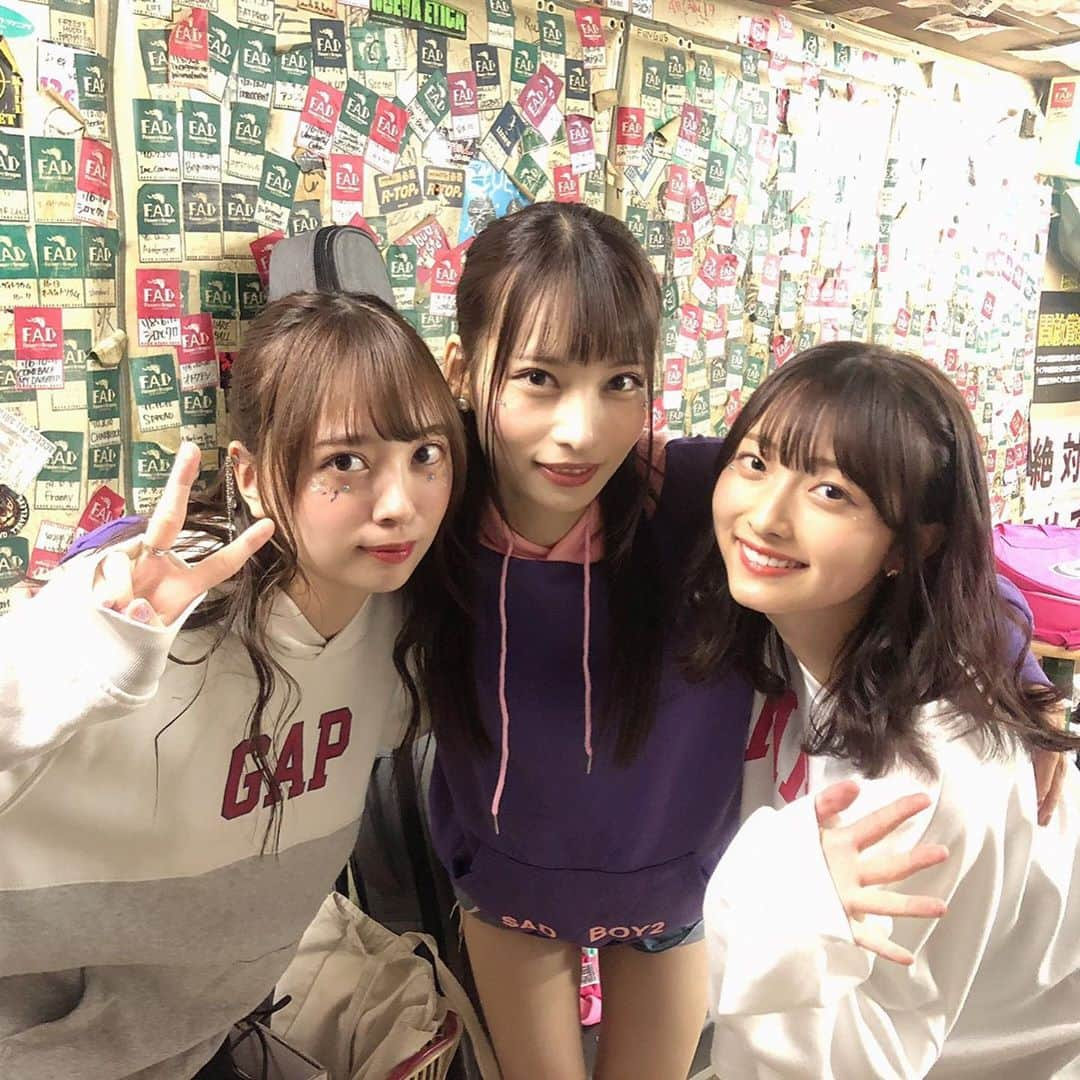 清原梨央さんのインスタグラム写真 - (清原梨央Instagram)「2020.11.03  #きみとバンド 47都道府県tour初日 in 横浜🌏 来てくれた皆さん、 ありがとうございました！ ・ 今色んな感情が溢れてて、うまく言葉にできない気持ちです💭 バンドを始めてから、楽しいだけじゃなくて色んな感情に出会うことがとても増えました でもそれも含めて今が一番楽しくて幸せで、すごくすごくやり甲斐を感じられています！ ・ 47都道府県ツアー。等身大の私達で、きみとバンドらしいものにしていきたいな🌍 きみと一緒に楽しいライブ いっぱいしていくぞ 次は今週末、石川！福井！💥 よろしくお願いします！ ・ #47都道府県ツアー  #横浜 #yokohama  #band #LIVE」11月3日 23時58分 - ___rioky001114