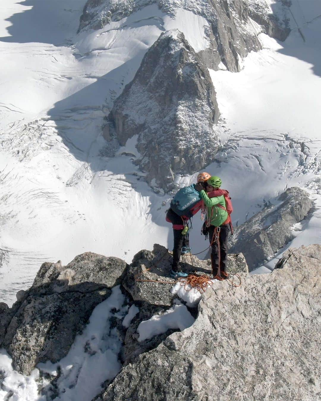 Mammutさんのインスタグラム写真 - (MammutInstagram)「Because all her expedition plans got canceled this Summer, @caronorthofficial set out on a special local adventure:  "Traversing Switzerland from East to West linking the most significant multipitch walls, all by bike. This was our objective during one month. The idea was born during spring time when suddenly all our expedition plans got cancelled and we started to explore more our home mountains. When @inespapert asked if I would do a climbing project by bike, I was instantly keen. Even though I've never biked a lot, new adventures are always appealing to me. And doing an 'expedition at home' in an ecological way sounded like a perfect combination."  After climbing many great routes, biking thousands of meters up to mountain passes and sometimes difficult weather conditions they had to realize: "Biking up so many passes makes the whole body tired and makes it challenging to climb at our limit. "  But this didn't make it any less of an amazing adventure for @caronorthoffical: "When we arrived on our last stop, it felt the same like combing back after an expedition. A feeling of letting go all pressure, deep exhaustion and pure happiness. We have completed our little "expedition at home". We both agree travelling by bike is a unique opportunity to meet people, discover awesome landscapes and get to rockclimbing spots in an environmental friendly way. Definitely something that we will try to do more often."  Pics: Jochen Schmoll  #mammut_swiss1862 #localadventurechallenge #rockclimbing」11月4日 0時05分 - mammut_swiss1862