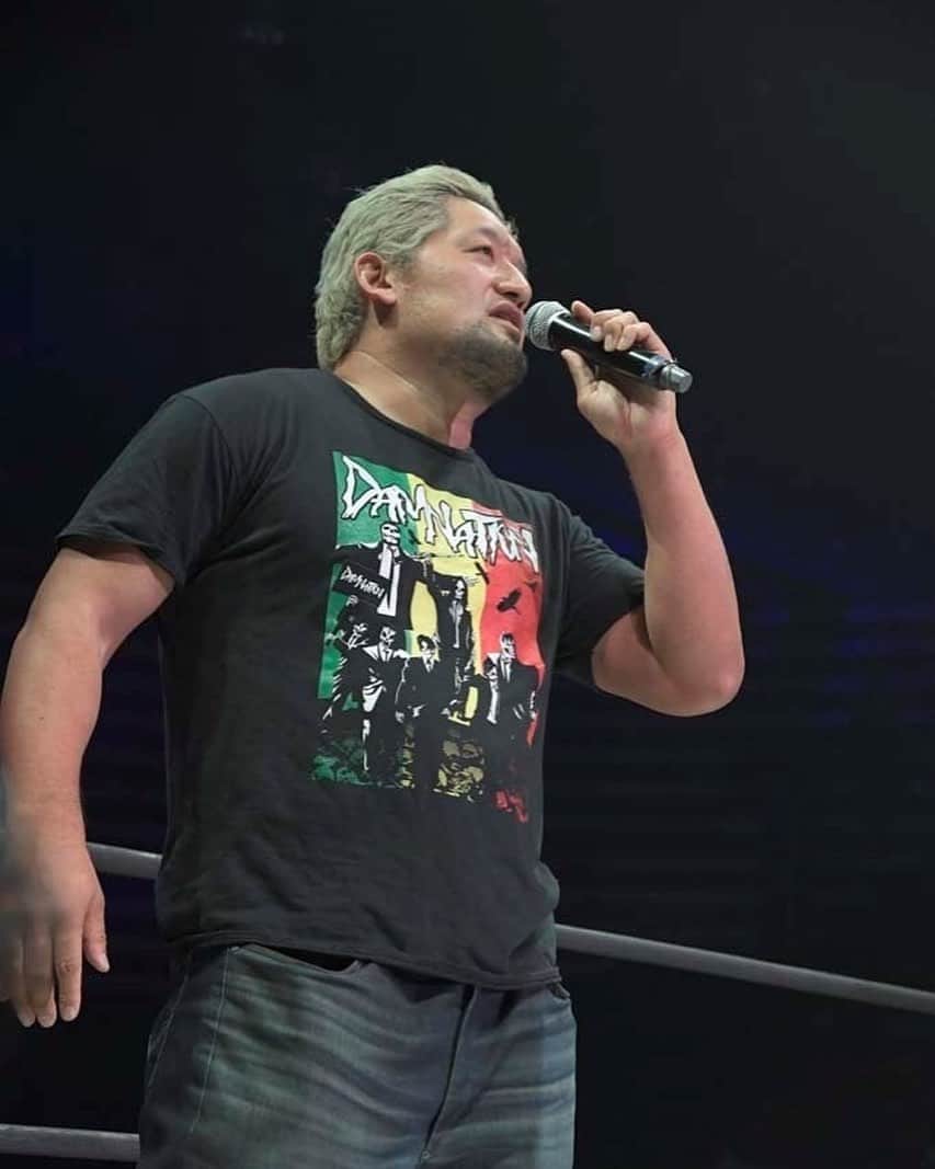 のインスタグラム：「DDT大田区体育館大会に出場してきました。 といっても歌出演でしたが😅 ダムネーションも一つになって何より(^^) #ddtpro #ajpw」