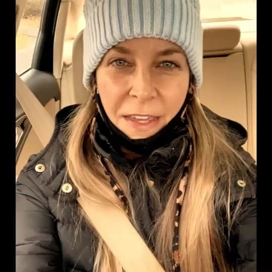 シェリ・ムーン・ゾンビのインスタグラム：「Election Day is here- go vote! #election2020 #vote #maskup」