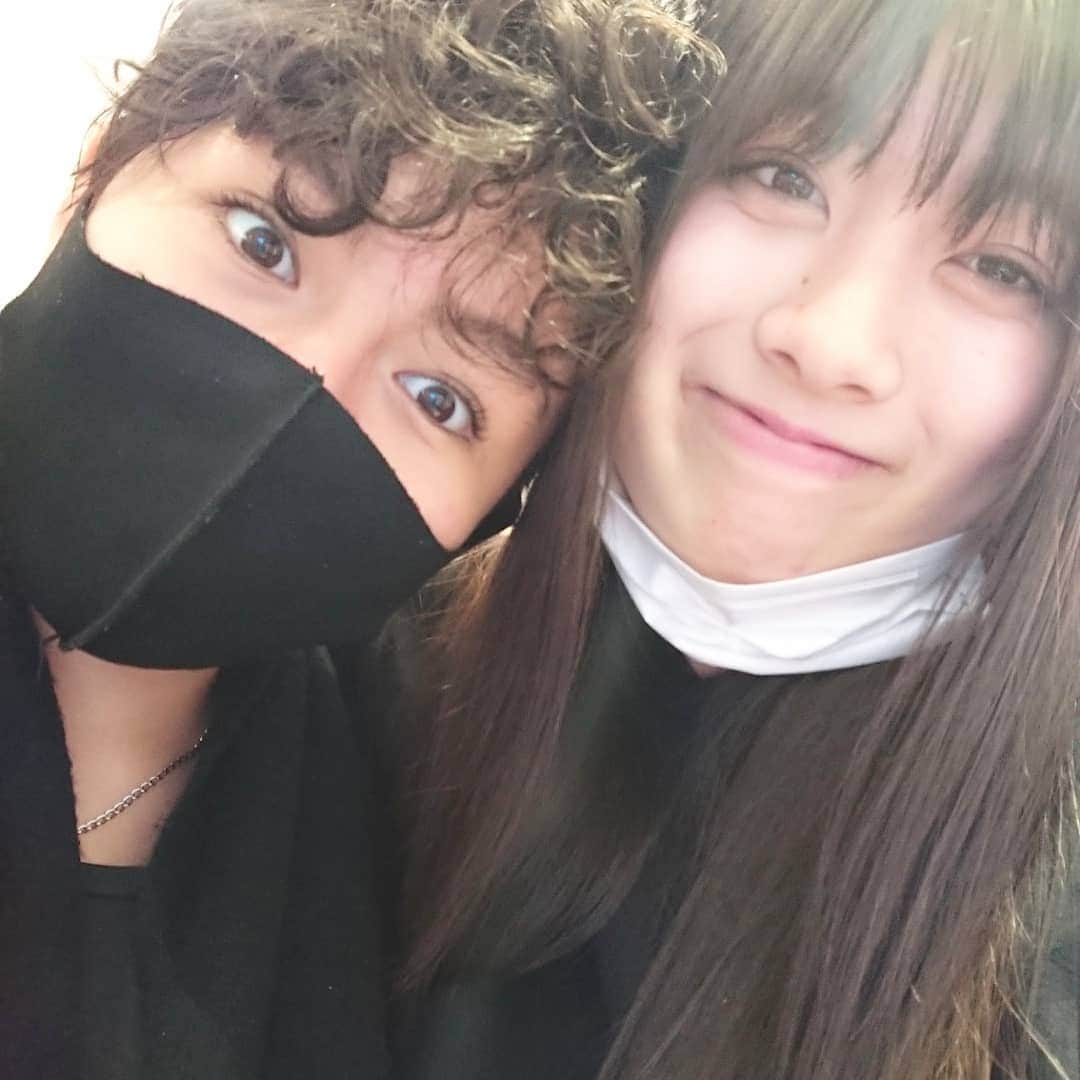 西原愛香のインスタグラム：「久しぶりに会えた🤭🖤 色々話せて良かった🥰  #らぶ #love #人生楽しもう #人生楽しんだもん勝ち #instagood #instalike #instalove#smile#iloveyou」