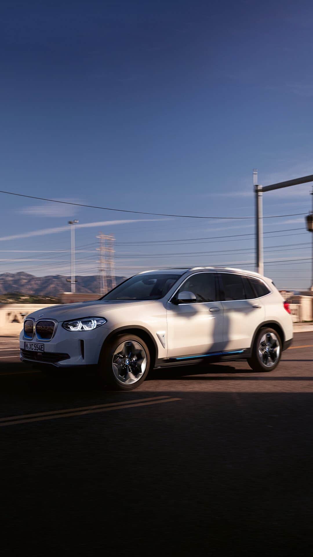 BMWのインスタグラム：「Testing your limits. Learn about the newest member of the X3 family, in this episode of BMW Today. #THEiX3 #BMW #iX3 #BMWi @bmwi #BornElectric __ BMW iX3: Energy consumption in kWh/100 km (combined): 17.8–17.5. CO2 emissions in g/km (combined): 0. Further information: www.bmw.com/disclaimer.」