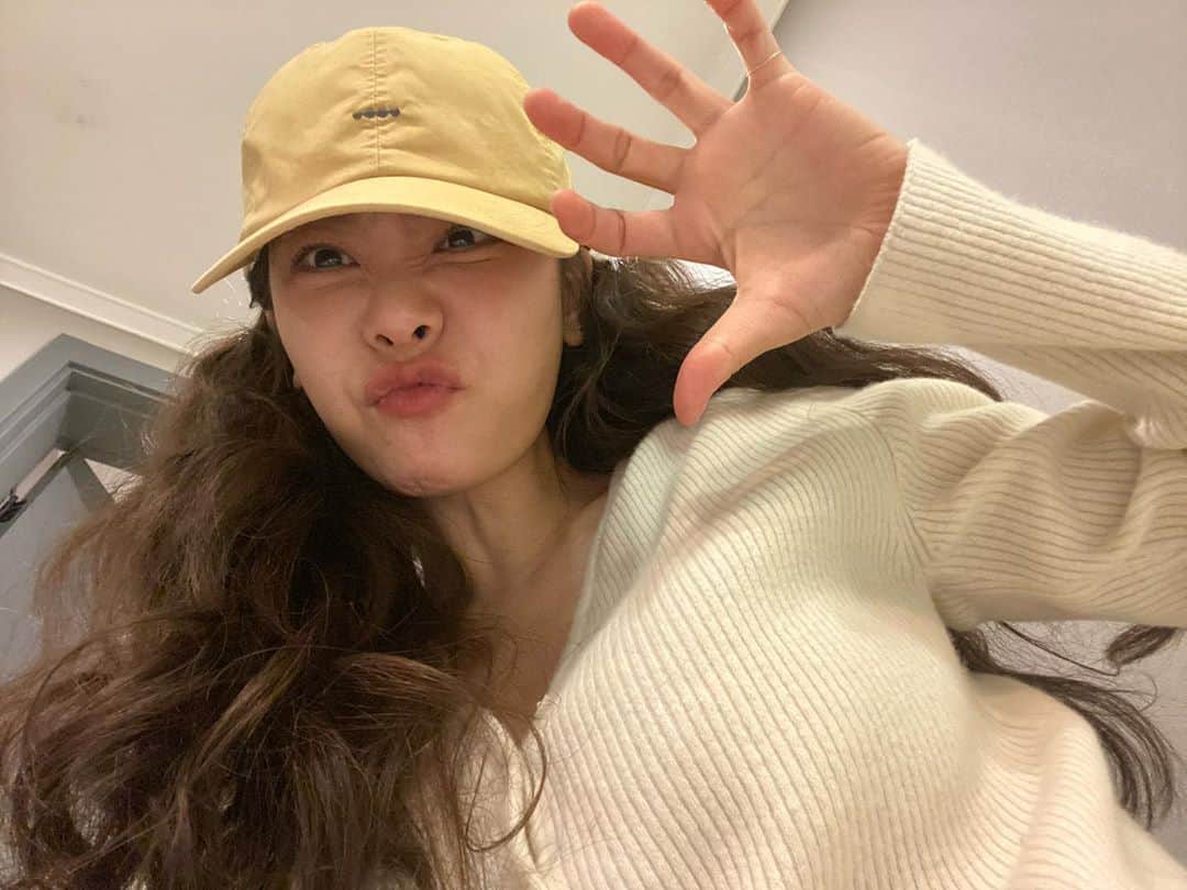 ソジン のインスタグラム：「어흥😾 나 호랑이띠😺 #심형준대박나라그램」