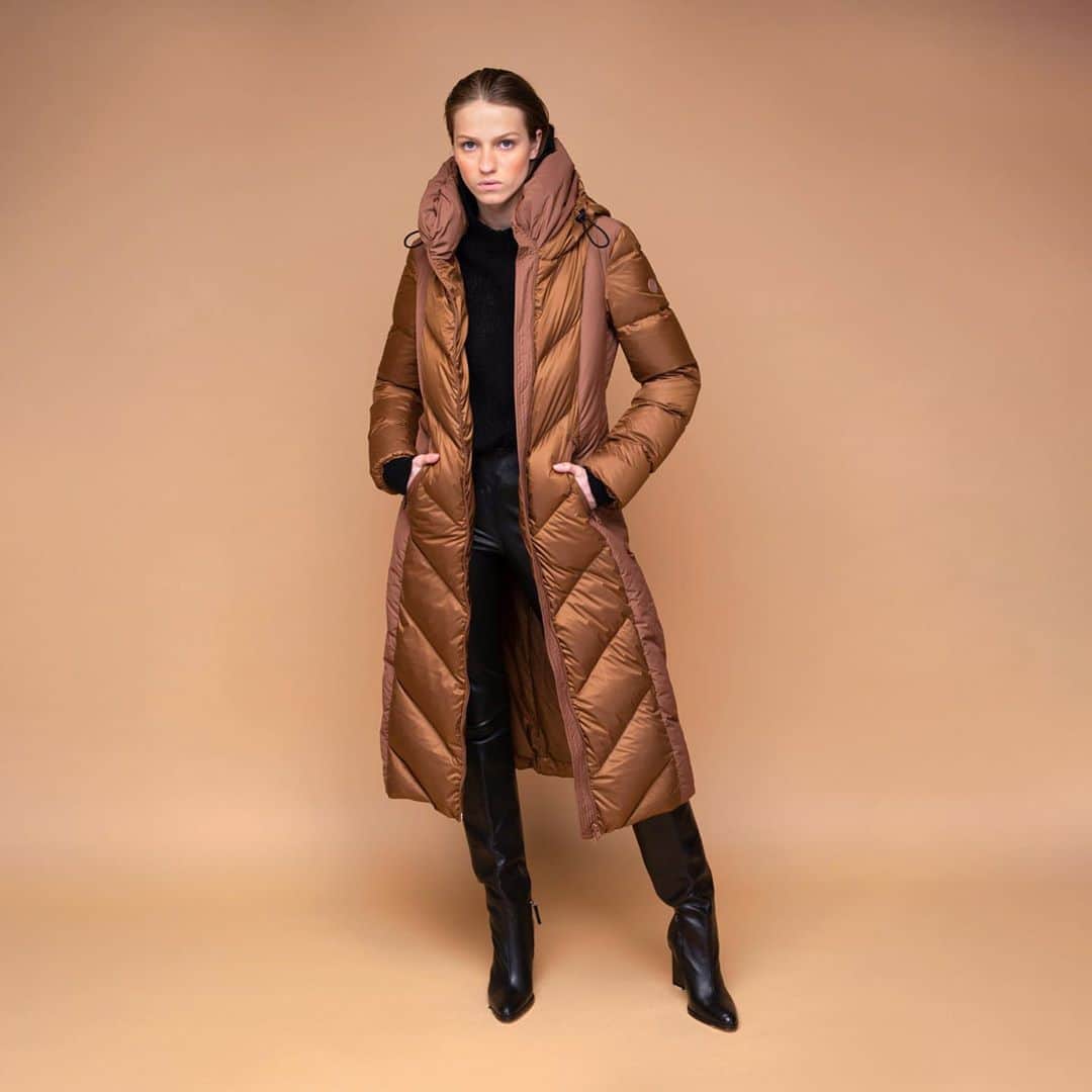 のインスタグラム：「HIDDENITE BMAT • Geospirit 4Elements #fire #water #air #earth #geospirit #fallwinter2020 #newcollection #fashion #fw20 #womancollection #fw20lookbook #winterjackets #geospirit4elements」