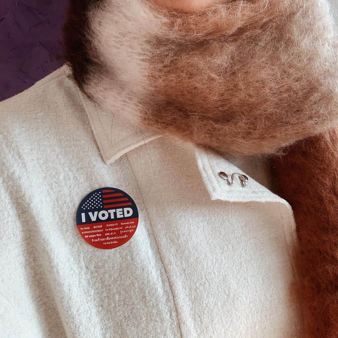チャンルーのインスタグラム：「The best accessory you can wear today. Please get out there and #vote 🗳」