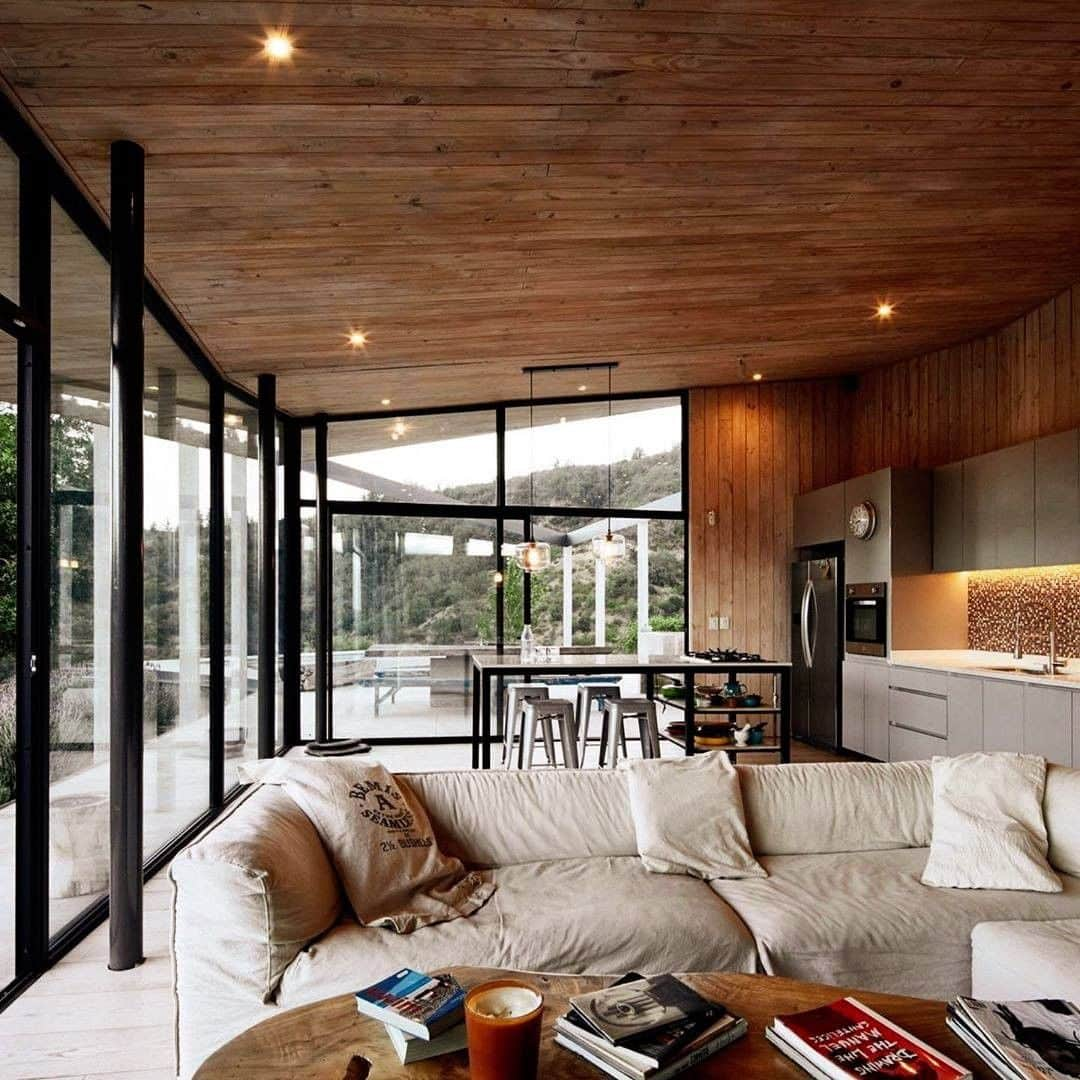 Architecture - Housesさんのインスタグラム写真 - (Architecture - HousesInstagram)「⁣ 𝗔𝗻𝗴𝘂𝗹𝗮𝗿 𝗵𝗼𝘂𝘀𝗲 in Chile.⁣ What do you think about this wonderful design?⁣ Swipe left to discover it.⁣ Tag an #architecture lover 💙⁣ ___⁣ 📐@alvanoyriquelme⁣ 📷 Cristóbal Palma⁣ 📍Chile⁣ #archidesignhome⁣ ___⁣ #architectural #architecture #design #architect #architecturephotography #architecturelovers #interiordesign #archilovers #arquitectura #architecturedesign #art #architects #archdaily #building #arch #architectureporn #architecturestudent #arquitetura ⁣」11月4日 1時50分 - _archidesignhome_