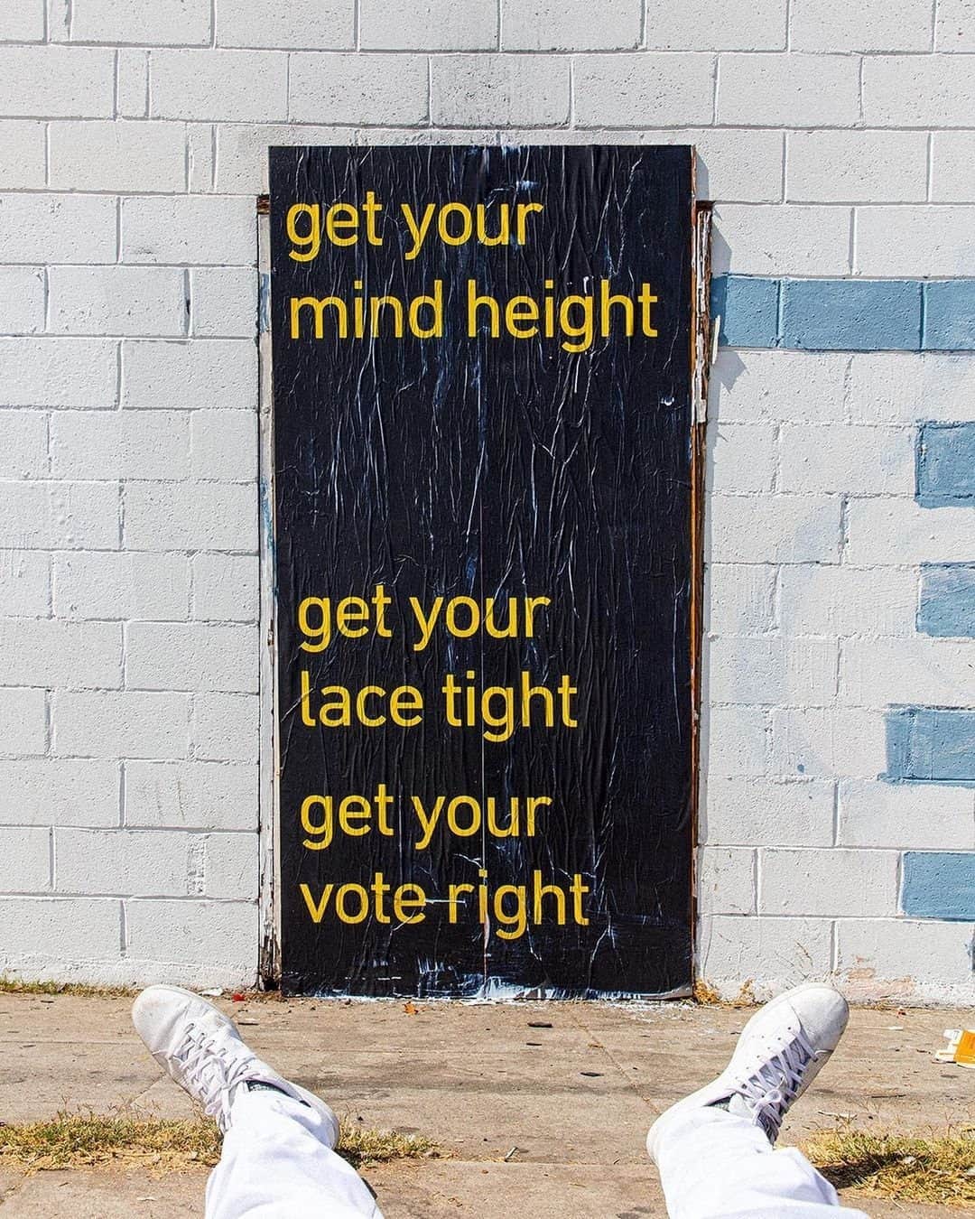 カレントエリオットのインスタグラム：「today is the day! get your #vote right art by: #markbradford c/o: @hauserwirth  #yourvoicematters #yourvotematters #VOTE」