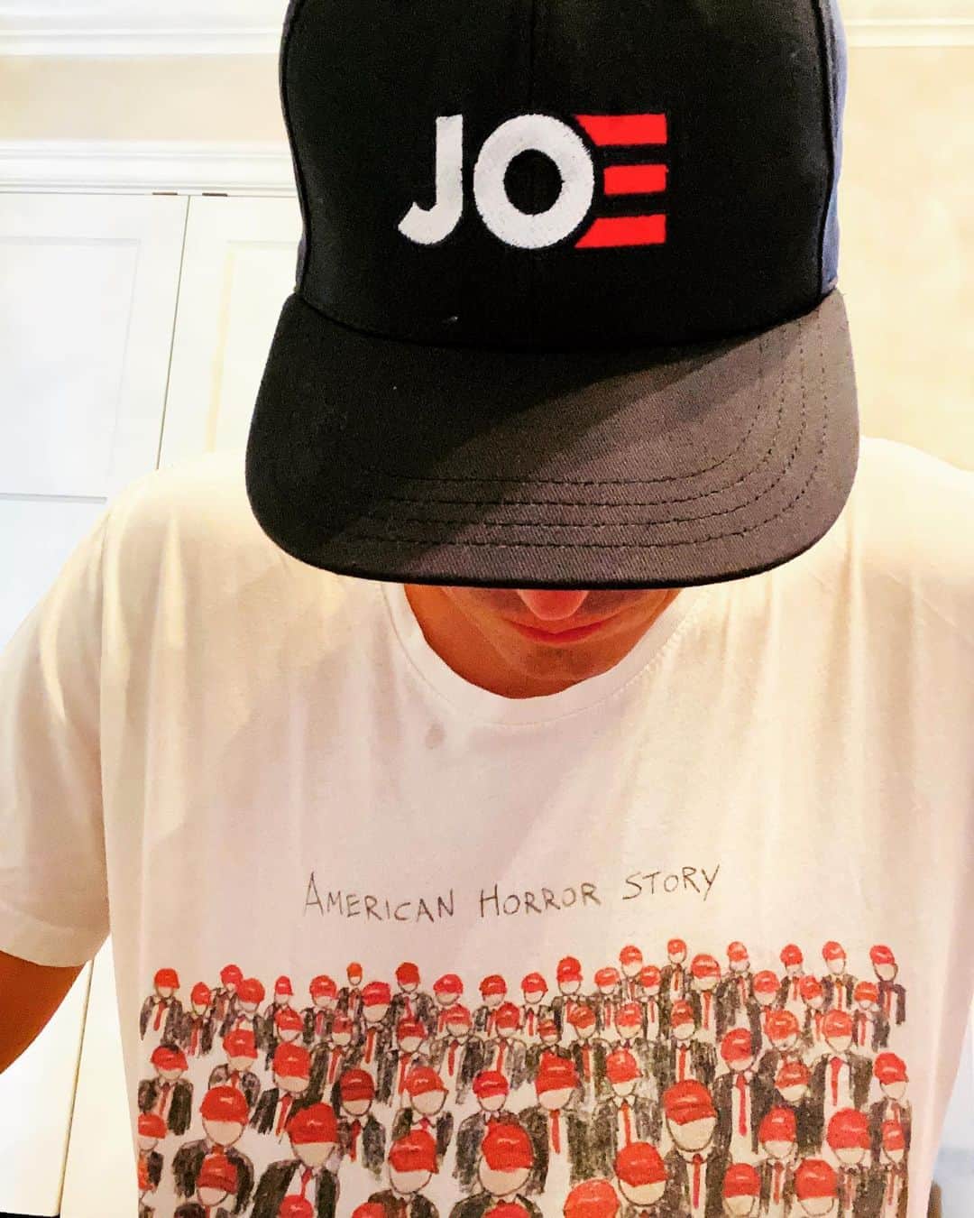 ベン・フェルドマンのインスタグラム：「Turn out.   #vote」