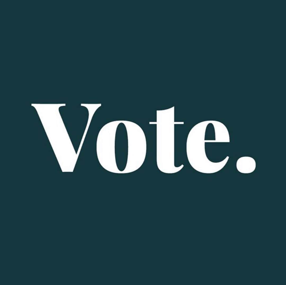 ヒル・ハーパーさんのインスタグラム写真 - (ヒル・ハーパーInstagram)「It’s time! It’s #ElectionDay! When we vote, we have the power to change. Slide for useful resources and vote!  If you need help with your voting process: 866-OUR-VOTE  #vote #election2020 #elections2020 #useyourvoice #november3rd #presidentialelection  Sources @takeakneetakeastand @weallvote」11月4日 2時51分 - hillharper