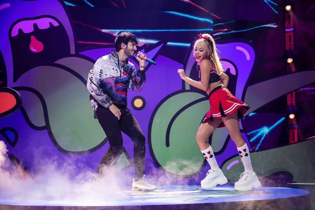 Danna Paolaさんのインスタグラム写真 - (Danna PaolaInstagram)「#kcamexico 2020 ♥️🤍🖤 WOWWW!! Estuvo muy cool!!! @nickelodeonla GRACIASSSS!! GANAMOS 💃🏻🙏🏼💜 GANAMOOOS @sebastianyatra EPAAA!」11月4日 12時15分 - dannapaola