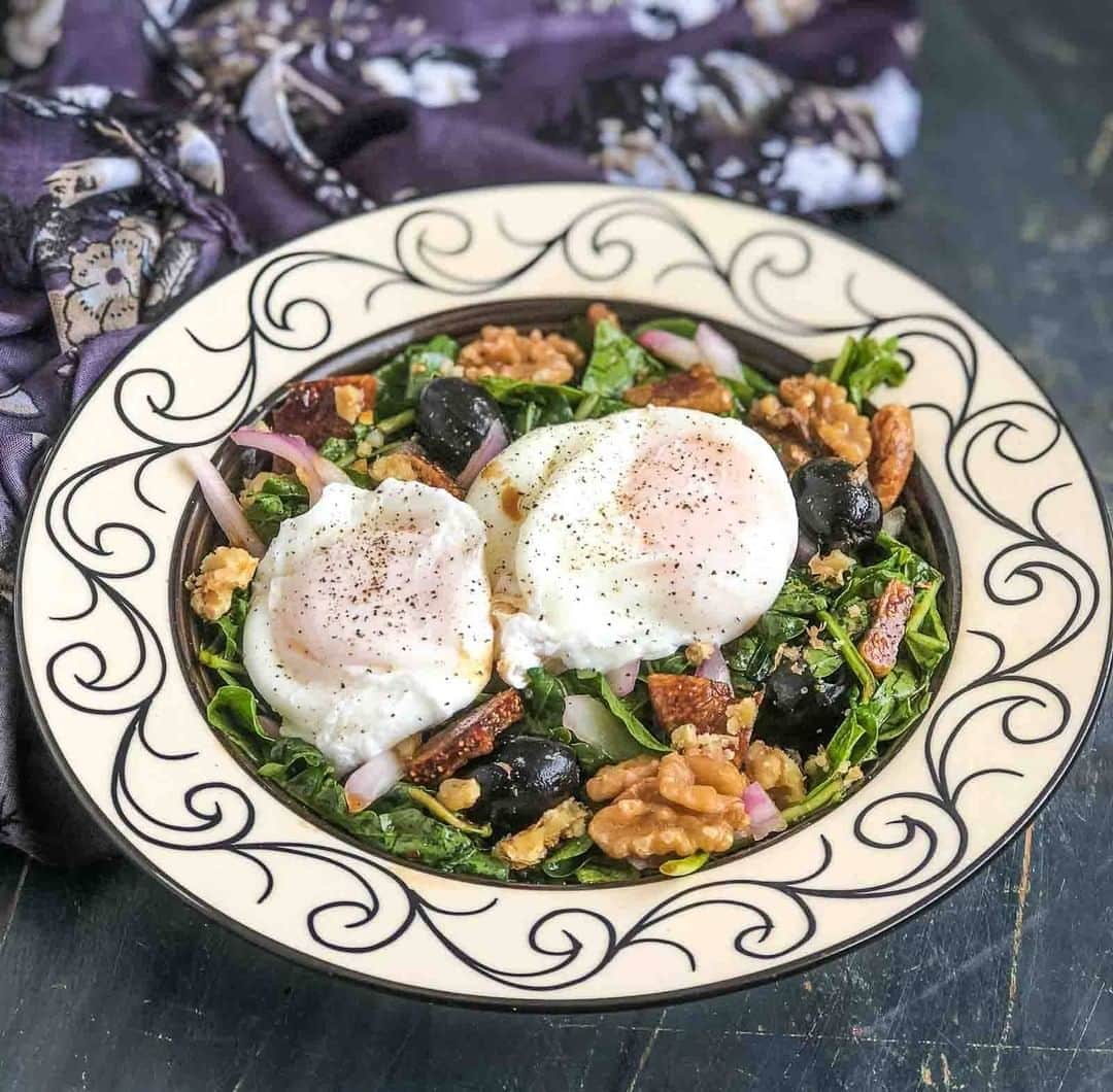 Archana's Kitchenさんのインスタグラム写真 - (Archana's KitchenInstagram)「Poached Eggs Recipe With Arugula Fig Walnut Salad is a super healthy breakfast recipe, that includes eggs and a healthy green salad. It can also be served for dinner along with a bowl of pasta and soup. Get the recipe from the smart.bio link in my profile @archanaskitchen . . . . . . #recipes #easyrecipes #breakfast #Indianbreakfast #archanaskitchen #healthyeating #highprotein #breakfastclub #dosa #dosarecipes #dosabatter #ragi #ragidosa #mysoremasaladosa #homemadefood #eatfit #cooking #food #healthyrecipes #foodphotography #recipeoftheday #comfortfood #deliciousfood #delicious #instayum #food」11月4日 12時16分 - archanaskitchen