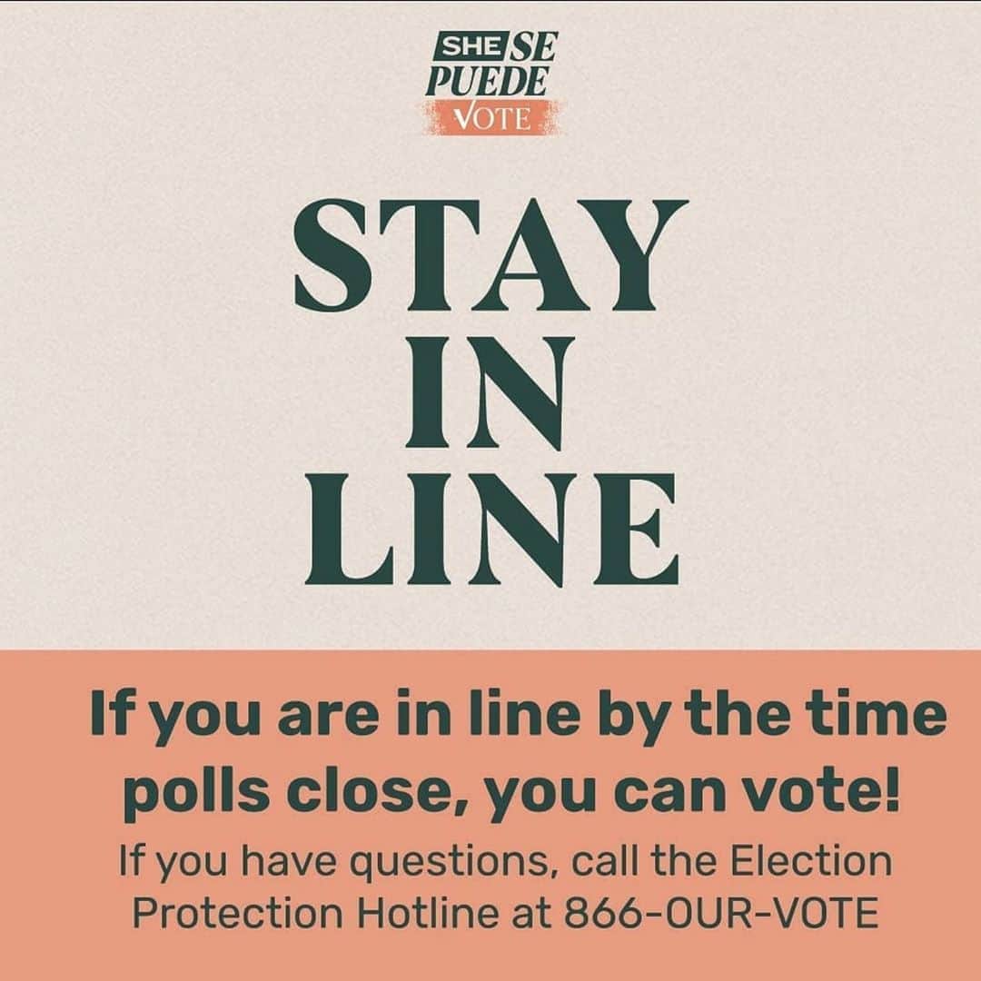 エヴァ・ロンゴリアさんのインスタグラム写真 - (エヴァ・ロンゴリアInstagram)「Stay in LINE!! ・・・ STAY IN LINE until you vote! If you are in line before the polls close you have the right to vote.」11月4日 12時37分 - evalongoria