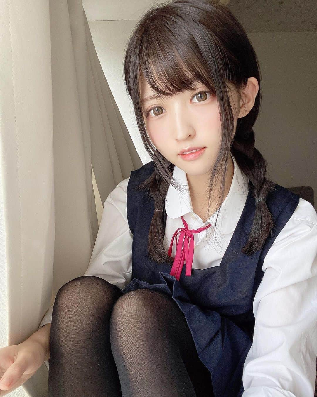 猫田あしゅさんのインスタグラム写真 猫田あしゅinstagram 「三つ編みjk 学生服 コスプレ Cosplay