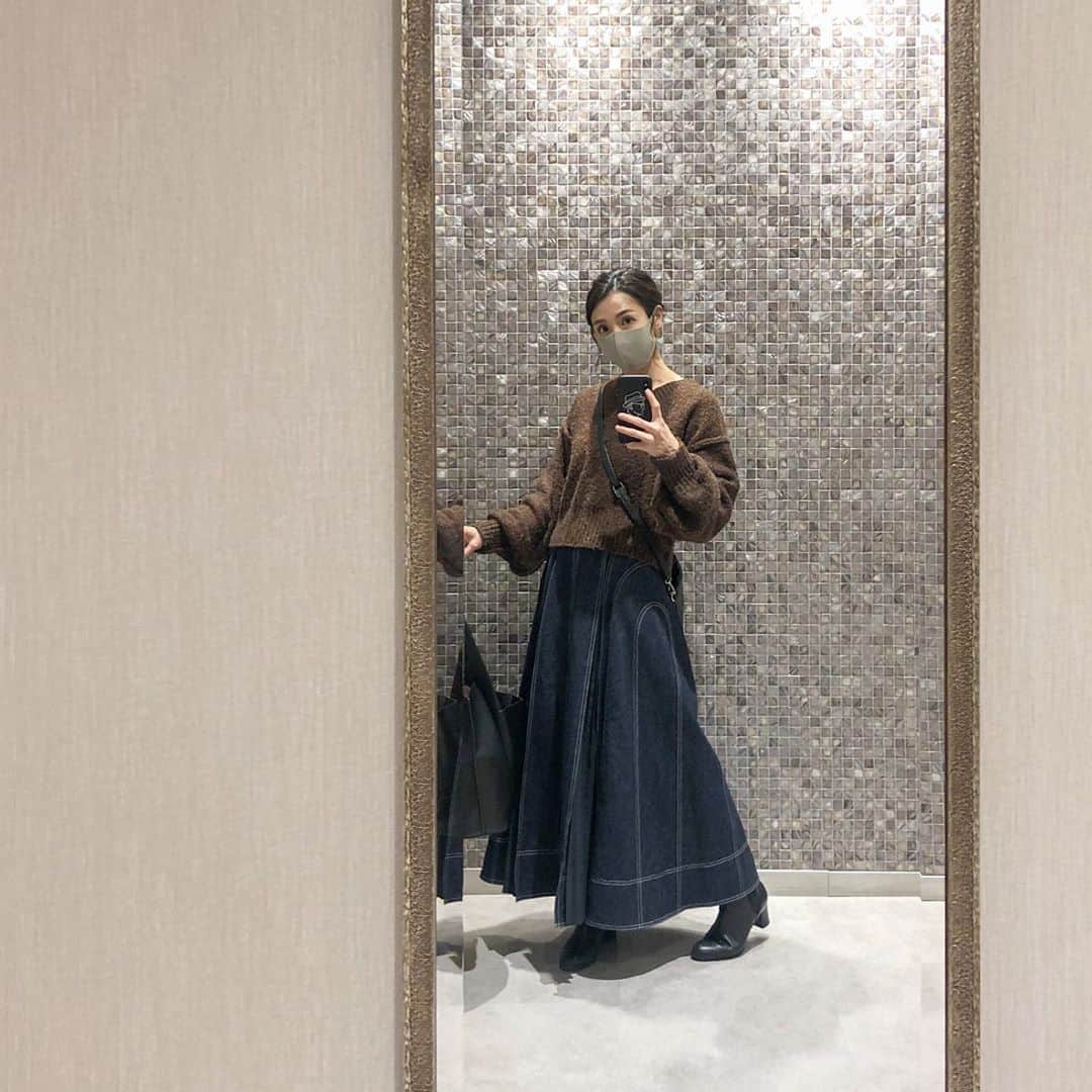 のインスタグラム：「久しぶりのヒール👠」