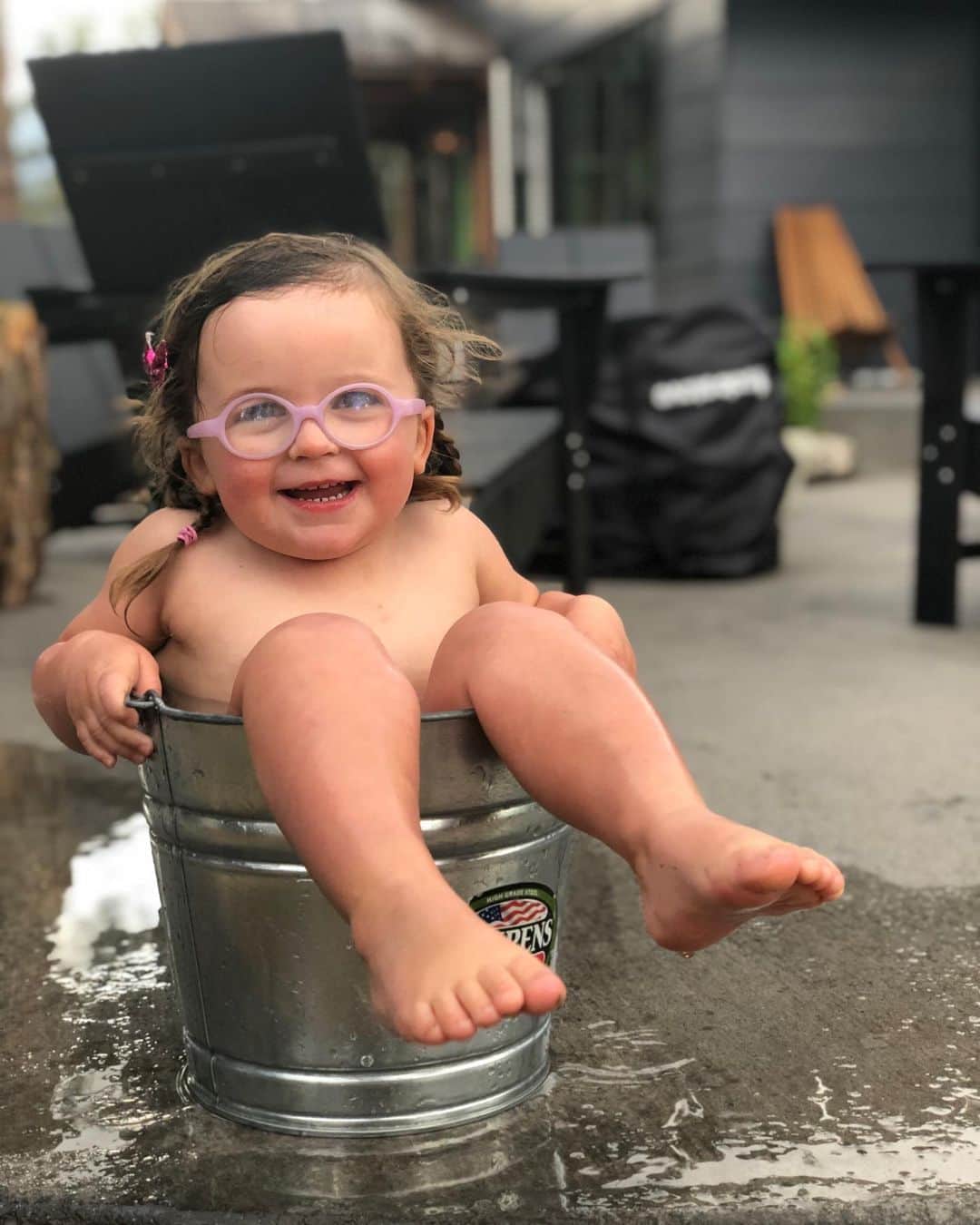 トミー・コールドウェルのインスタグラム：「Everyday can be a day to stand up for Mother Nature. But today matters more than most. Preparing our kids for the path is one of the best things we can do as parents. But  on occasion, the path needs to be altered for our kids too. One candidate has the most comprehensive climate plan ever put forward by a presidential candidate. A plan that will create jobs, stimulate the economy, and I believe strengthen our national security into the future. The other candidate has no plan at all. If you still need to be convinced that human caused climate change is real, Watch “a life on out Planet” by David Attenborough.  Vote for science, vote for democracy and truth, vote for our kids. Vote #bidenharris2020」