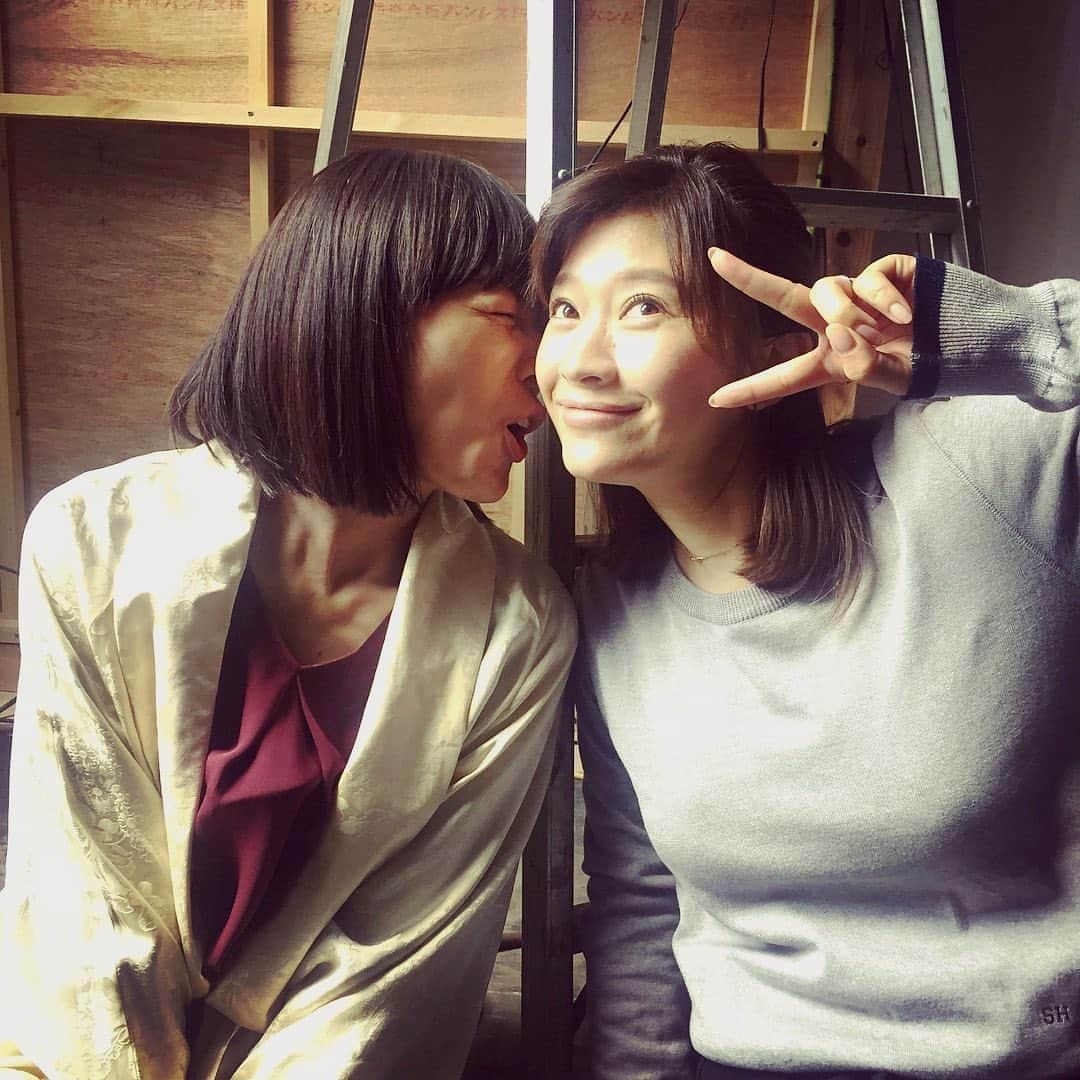 篠原涼子のインスタグラム：「#篠原涼子 #板谷由夏」