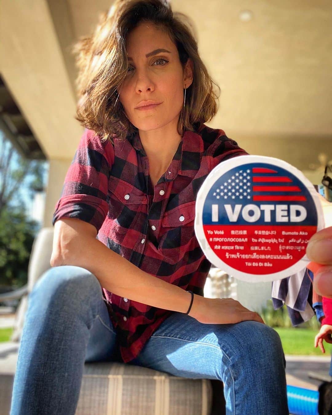 ダニエラ・ルーアのインスタグラム：「I voted early, but I urge anyone who hasn’t to get out today and VOTE. It is your civic and moral duty. Abstaining doesn’t make a point, its simply a missed opportunity. I’ve heard directly from people who have been harassed and intimidated at the polls... WTF! It is illegal to do that and frankly, its plain stupid. Don’t let yourself be intimidated by other’s at the polls. Even if it takes standing in line for hours, do it safely but do it. Stand strong and take full advantage of your right to vote even if your district/county/area is making it harder for you. Make your voice heard! You got this 🇺🇸  #vote #2020 #election #usa #november3」