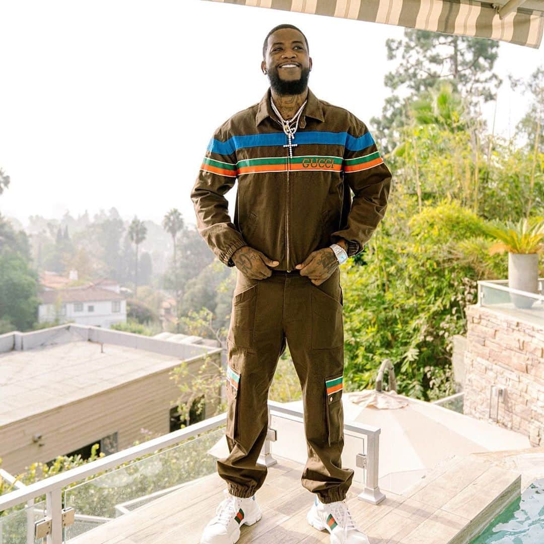 グッチ・メインのインスタグラム：「2 blessed 2 be stressed 💰🥶」