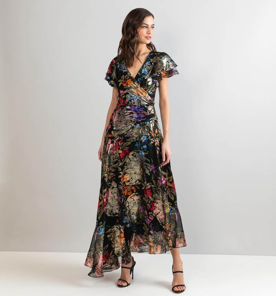 のインスタグラム：「High shine in our newest Midnight metallics. Tap the link in our bio to shop new arrivals! #shoshanna #shoshannamidnight #metallic #floral #eveningwear」